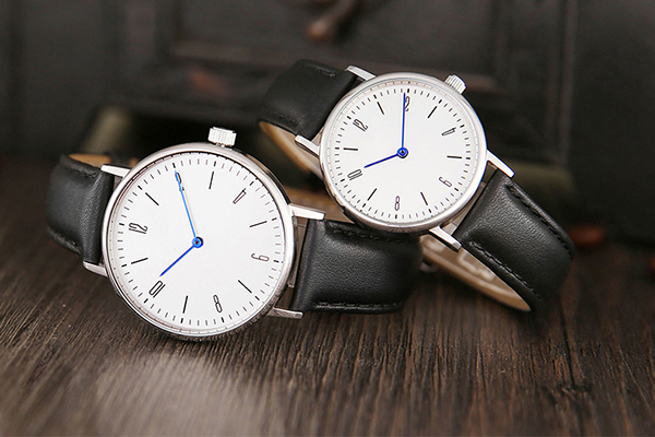 就算是再简约的设计款式，手表广州厂家都会以锻造精品的态度打造