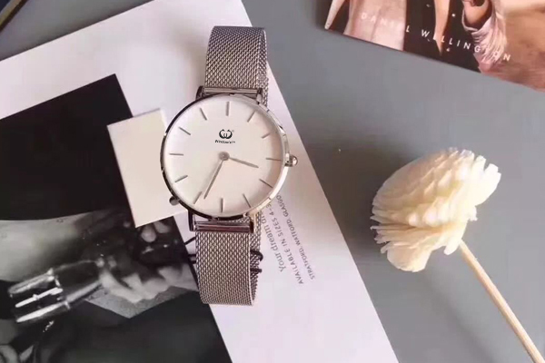  深圳手表厂稳达时 批量定制个性简约腕表 稳达时厂家直销