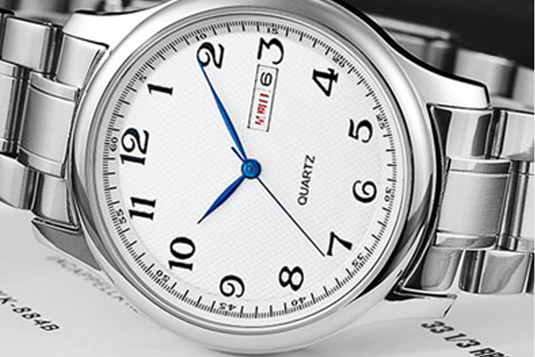 特色不锈钢手表可定制厂家直销