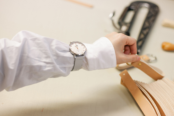 简约腕表款式供应 畅销礼品手表-稳达时手表厂